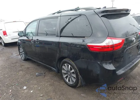 2019 Toyota Sienna Le 7 Passenger z USA, uszkodzony, nr VIN 5TDJZ3DC0KS214728